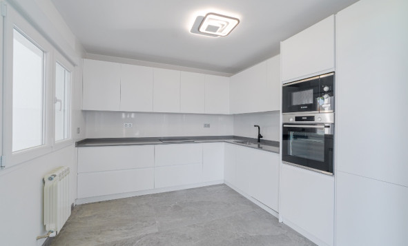 Herverkoop - 3. Halfvrijstaand huis - Los Balcones - Costa Blanca Zuid