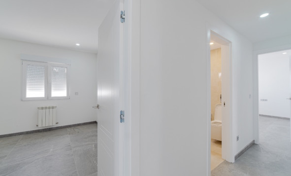 Herverkoop - 3. Halfvrijstaand huis - Los Balcones - Costa Blanca Zuid