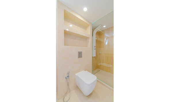 Herverkoop - 3. Halfvrijstaand huis - Los Balcones - Costa Blanca Zuid