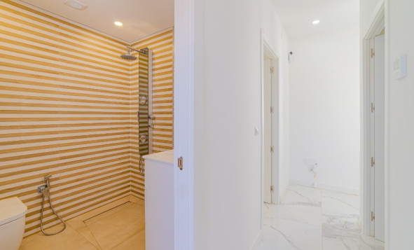 Herverkoop - 3. Halfvrijstaand huis - Los Balcones - Costa Blanca Zuid