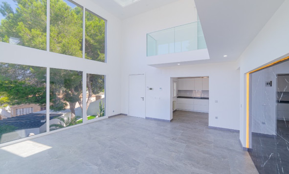 Herverkoop - 3. Halfvrijstaand huis - Los Balcones - Costa Blanca Zuid