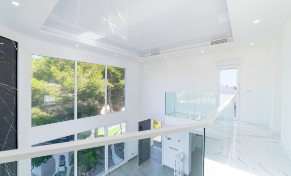 Herverkoop - 3. Halfvrijstaand huis - Los Balcones - Costa Blanca Zuid