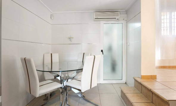 Herverkoop - 3. Halfvrijstaand huis - La Florida - Costa Blanca Zuid