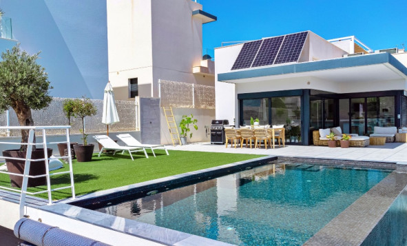 Herverkoop - 3. Halfvrijstaand huis - San Miguel de Salinas - Costa Blanca Zuid