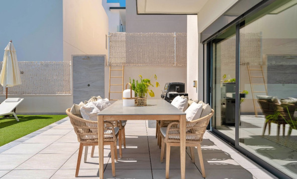 Herverkoop - 3. Halfvrijstaand huis - San Miguel de Salinas - Costa Blanca Zuid