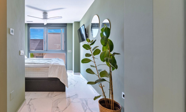 Herverkoop - 3. Halfvrijstaand huis - San Miguel de Salinas - Costa Blanca Zuid