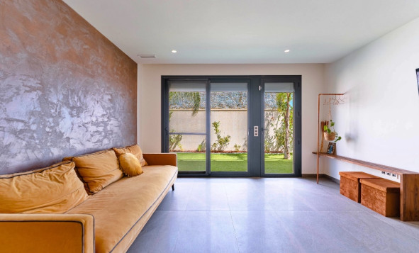 Herverkoop - 3. Halfvrijstaand huis - San Miguel de Salinas - Costa Blanca Zuid