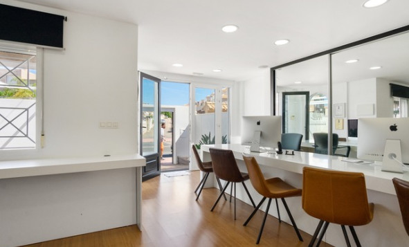 Herverkoop - Commercieel vastgoed - Torrevieja - Costa Blanca Zuid