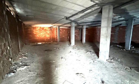 Resale - Commercial property - Torrevieja - Costa Blanca South