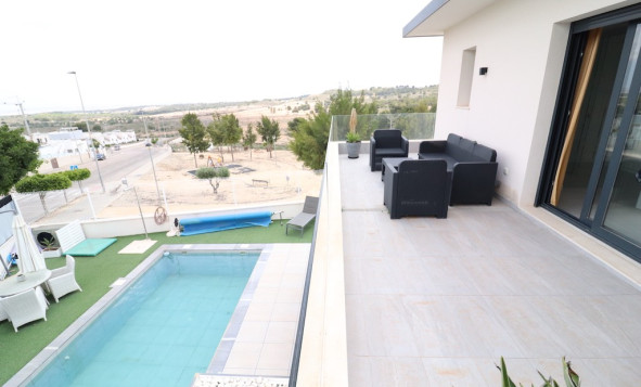 Herverkoop - 3. Halfvrijstaand huis - San Miguel de Salinas - Costa Blanca Zuid