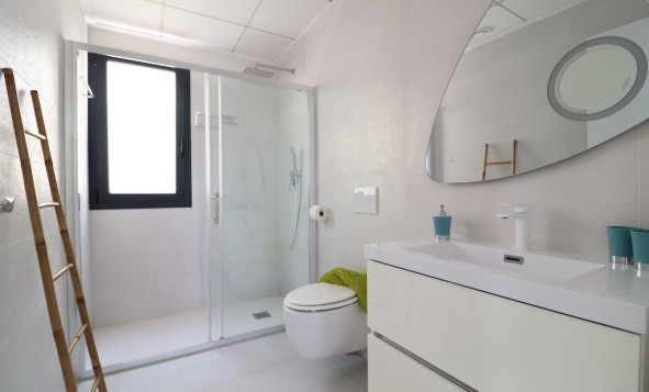 Herverkoop - 3. Halfvrijstaand huis - San Miguel de Salinas - Costa Blanca Zuid