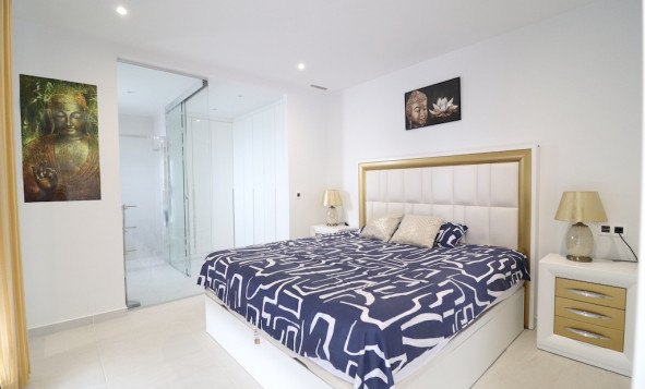 Herverkoop - 3. Halfvrijstaand huis - San Miguel de Salinas - Costa Blanca Zuid