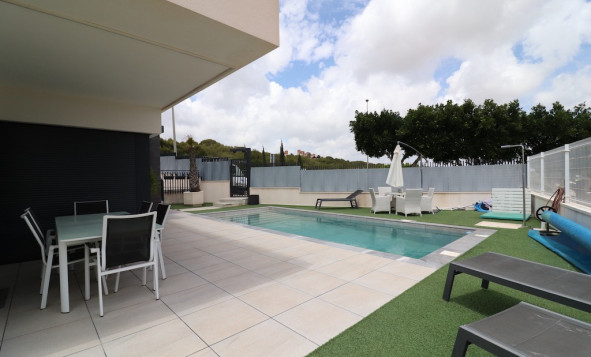 Herverkoop - 3. Halfvrijstaand huis - San Miguel de Salinas - Costa Blanca Zuid