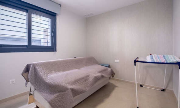 Resale - 1. Apartment / flat - La Zenia - Costa Blanca South