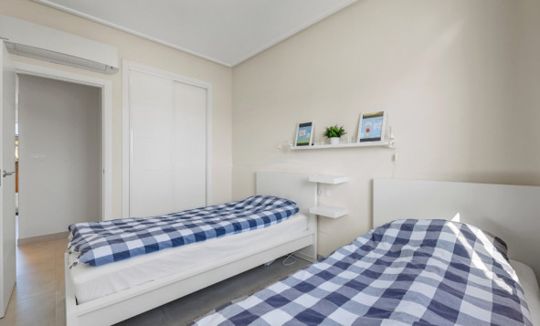 Herverkoop - 2. Town house / tussenwoning - Cabo Roig - Costa Blanca Zuid