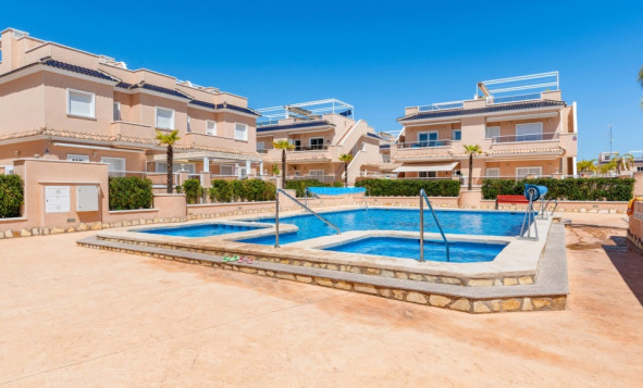 Herverkoop - 2. Town house / tussenwoning - Cabo Roig - Costa Blanca Zuid