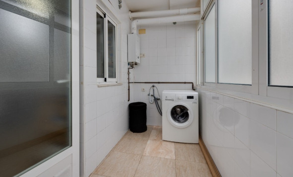 Herverkoop - 1. Appartement / flat - Torrevieja - Costa Blanca Zuid