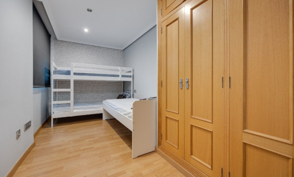 Herverkoop - 1. Appartement / flat - Torrevieja - Costa Blanca Zuid