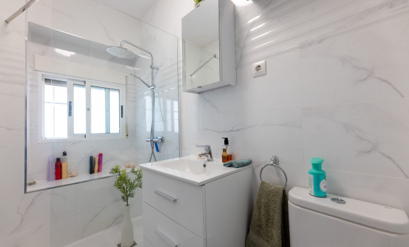 Herverkoop - 1. Appartement / flat - Punta Prima - Costa Blanca Zuid