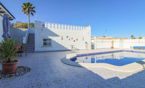 Herverkoop - 3. Halfvrijstaand huis - Cabo Roig - Costa Blanca Zuid
