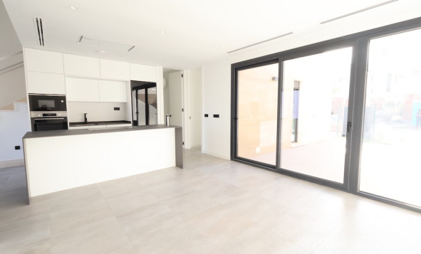 Herverkoop - 3. Halfvrijstaand huis - Los Alcazares - Costa Calida