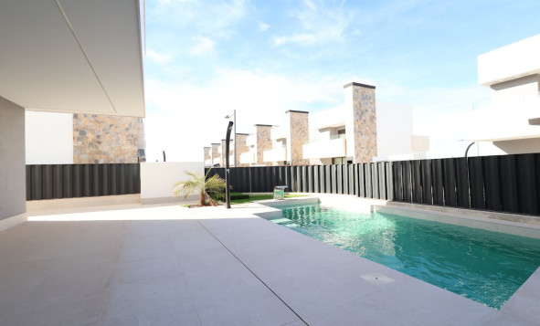 Herverkoop - 3. Halfvrijstaand huis - Los Alcazares - Costa Calida