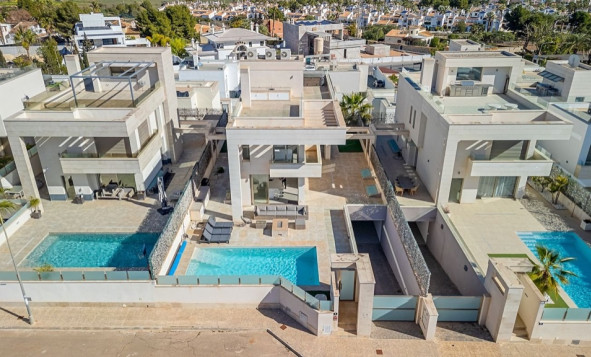 Herverkoop - 3. Halfvrijstaand huis - Orihuela Costa - Costa Blanca Zuid