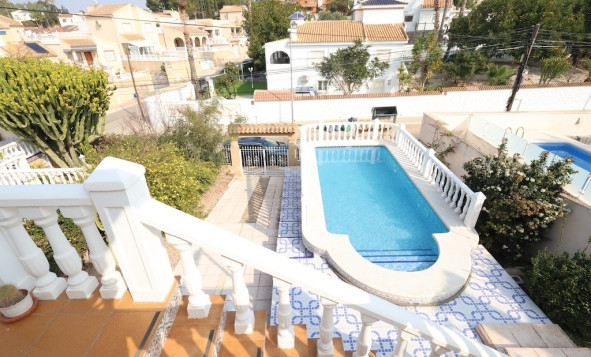 Reventa - 3. Casa pareada - Los Balcones - Costa Blanca Sur