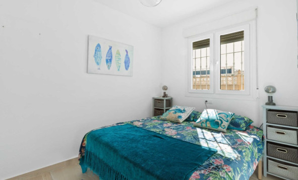 Herverkoop - 4. Halfvrijstaande villa - Torrevieja - Costa Blanca Zuid