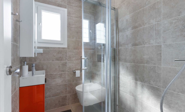 Herverkoop - 4. Halfvrijstaande villa - Torrevieja - Costa Blanca Zuid