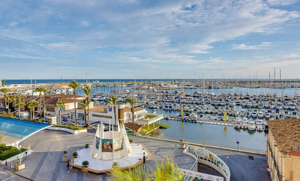 Herverkoop - 4. Halfvrijstaande villa - Torrevieja - Costa Blanca Zuid