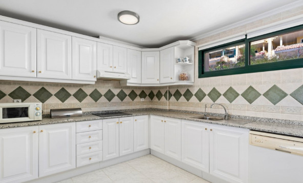 Herverkoop - 1. Appartement / flat - Dehesa de Campoamor - Costa Blanca Zuid