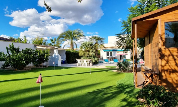 Herverkoop - 3. Halfvrijstaand huis - Playa Flamenca - Costa Blanca Zuid