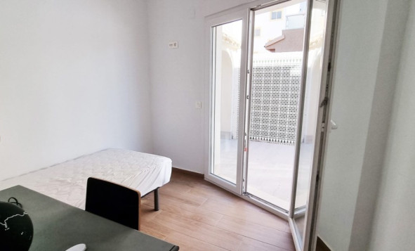 Herverkoop - 3. Halfvrijstaand huis - Playa Flamenca - Costa Blanca Zuid