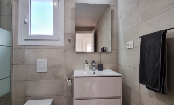 Herverkoop - 3. Halfvrijstaand huis - Playa Flamenca - Costa Blanca Zuid