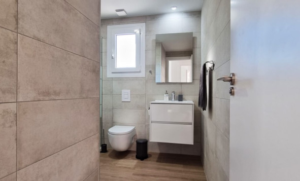 Herverkoop - 3. Halfvrijstaand huis - Playa Flamenca - Costa Blanca Zuid