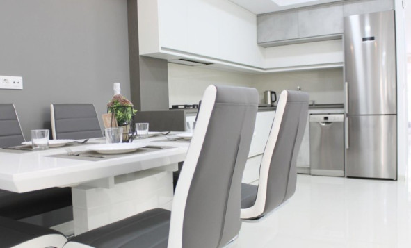 Herverkoop - 1. Appartement / flat - Torrevieja - Costa Blanca Zuid