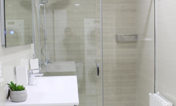 Herverkoop - 1. Appartement / flat - Torrevieja - Costa Blanca Zuid