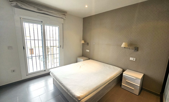 Herverkoop - 2. Town house / tussenwoning - Torrevieja - Costa Blanca Zuid