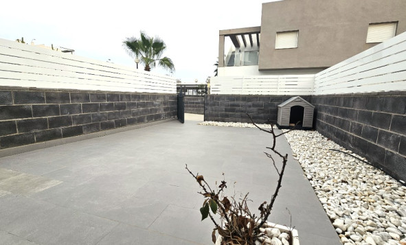 Herverkoop - 2. Town house / tussenwoning - Torrevieja - Costa Blanca Zuid