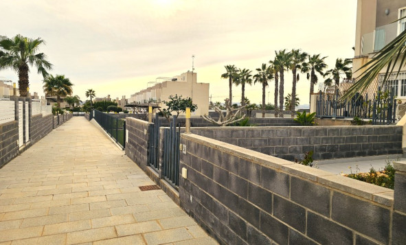Herverkoop - 2. Town house / tussenwoning - Torrevieja - Costa Blanca Zuid
