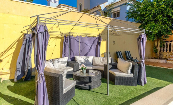 Herverkoop - 3. Halfvrijstaand huis - Villamartin - Costa Blanca Zuid