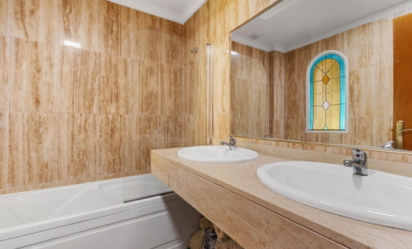 Herverkoop - 3. Halfvrijstaand huis - Villamartin - Costa Blanca Zuid