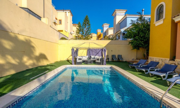 Herverkoop - 3. Halfvrijstaand huis - Villamartin - Costa Blanca Zuid