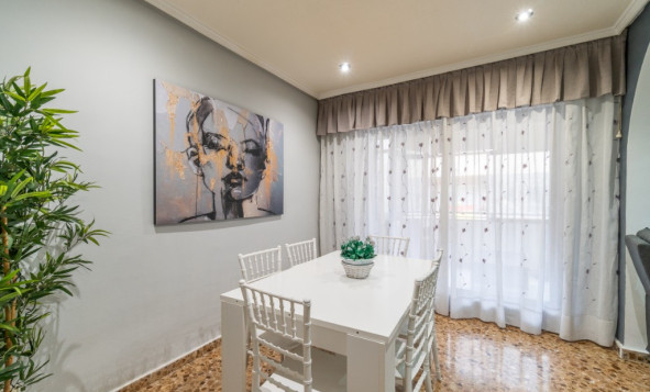 Herverkoop - 1. Appartement / flat - Torrevieja - Costa Blanca Zuid