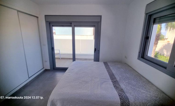 Herverkoop - 3. Halfvrijstaand huis - Los Balcones - Costa Blanca Zuid