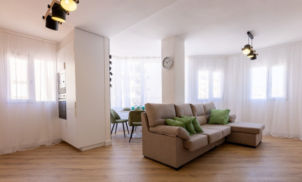 Herverkoop - 1. Appartement / flat - Torrevieja - Costa Blanca Zuid