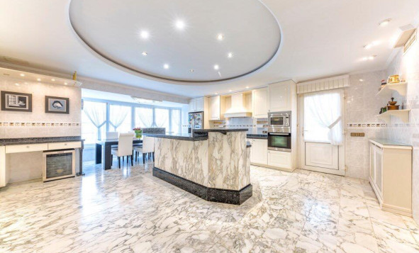 Herverkoop - 3. Halfvrijstaand huis - Playa San Juan - Costa Blanca Noord