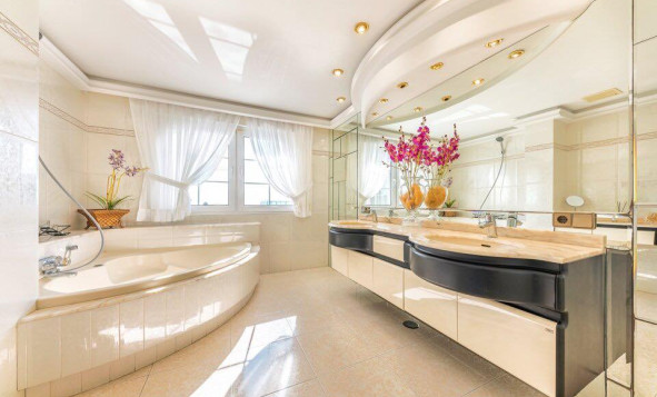 Herverkoop - 3. Halfvrijstaand huis - Playa San Juan - Costa Blanca Noord