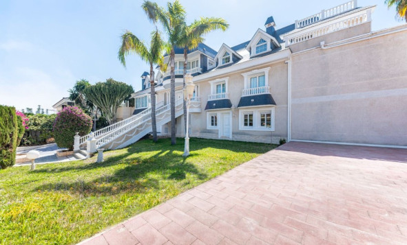 Herverkoop - 3. Halfvrijstaand huis - Playa San Juan - Costa Blanca Noord